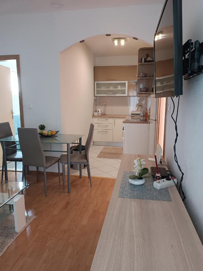 Apartment "San Marino" บาชกาโวดา ภายนอก รูปภาพ